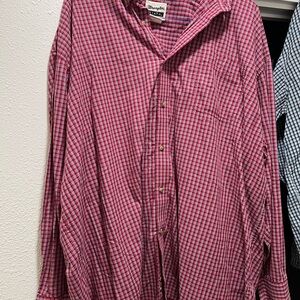 Wrangler Men's Red Plaid Button Down Shirt